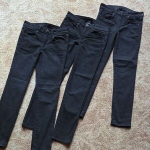 Great Deal!! Lot of 3. Like New. American Eagle Black Skinny Jeans. Size 6.